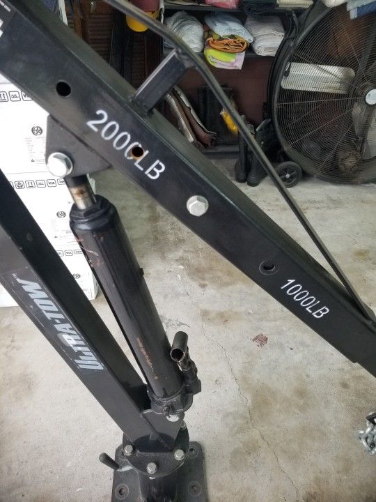 2000Lb Hand Winch Truck Crane for Sale in Houston, TX OfferUp
