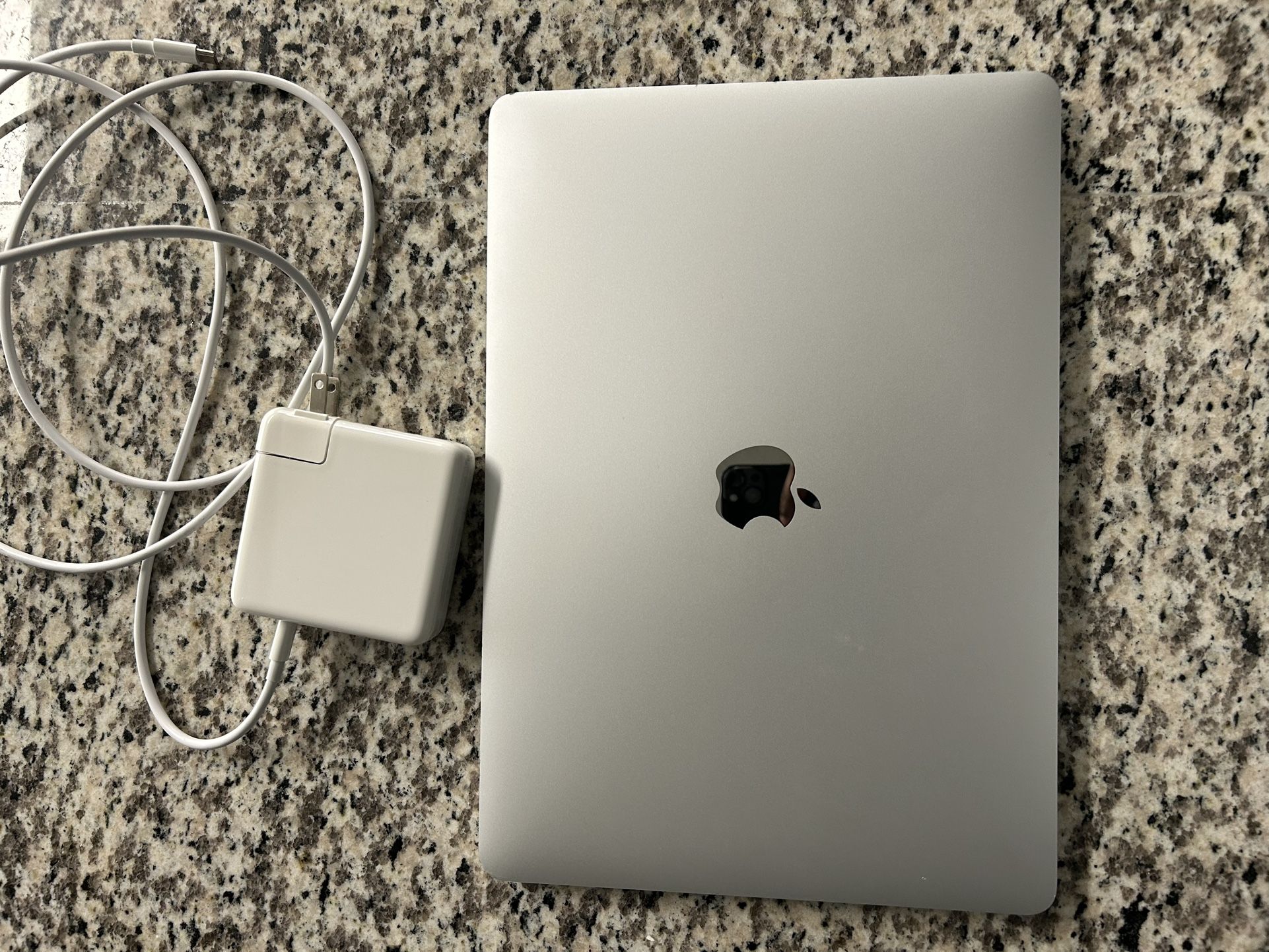 MacBook Pro (13-inch, 2019) 