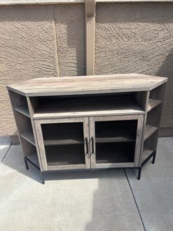 Beautiful entertainment center