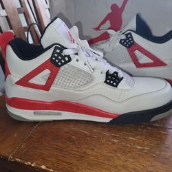 Jordan retro 4