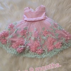 Dresses for babies. 