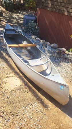 13 Ft. GRUMMAN  Aluminum CANOE.