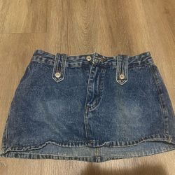 Low rise denim skirt 