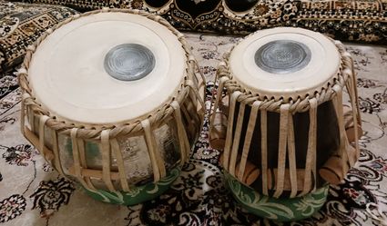 Tabla set in great condition