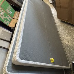 Cali King Metal Box Spring