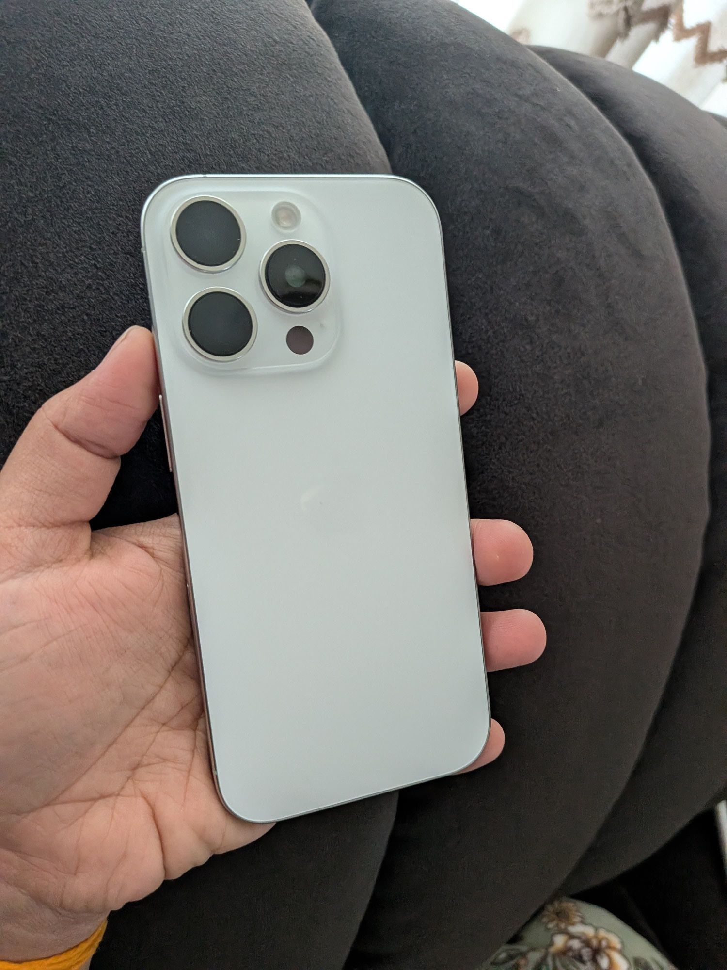 Iphone 16 Pro - White 128 GB