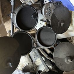Alesis Turbo 8 piece electronic drum set