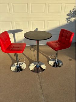 Dinnette & Chairs