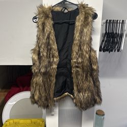 Fuzzy Vest (size S)