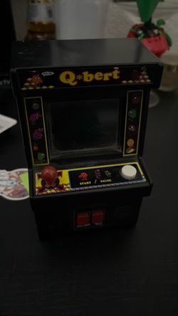 Qbert mini arcade