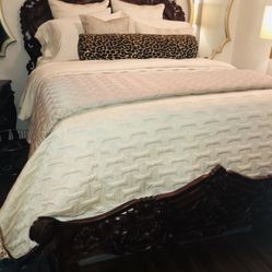 Queen Bedroom Set