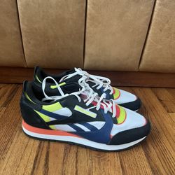 Reebok CLASSIC LEATHER Running/ Course A Pied Sneakers GX2846 (Men Size 11 ) NEW 