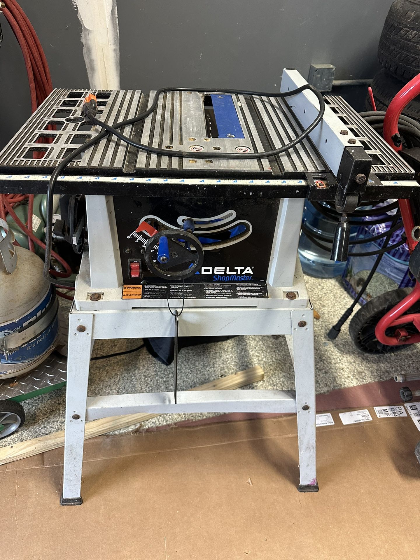 Delta 10” Table Saw