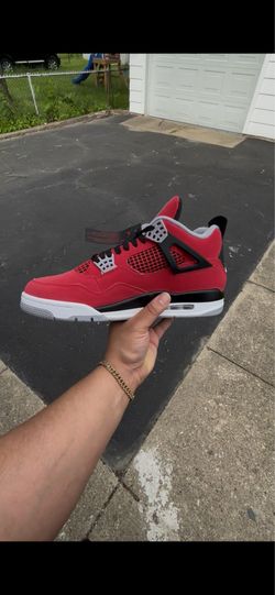Toro Bravo 4 2026 Size 11