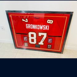 Tampa Bay buccaneers ROB GRONKOWSKI SIGNED JERSEY FRAMED 