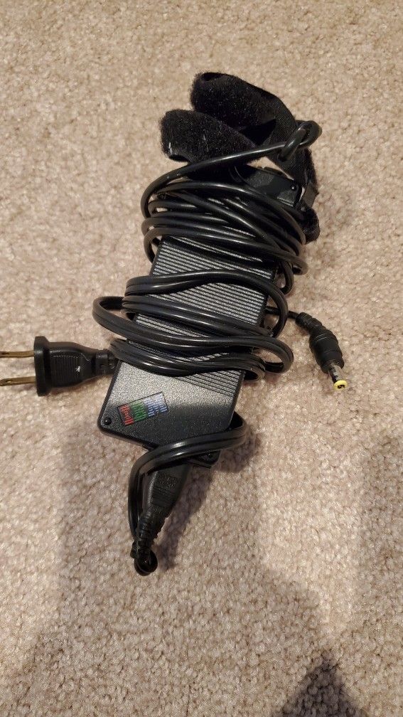 IBM ThinkPad AC Adapter Charger Cord Power Supply - 02K6756