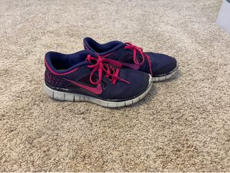 Women’s Nike running shoes -size 6.5