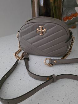 Tory burch Kira chevron quilted crossbody bag with gold chain