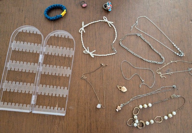 random jewelry chains pendants rings and acrylic necklace/bracelet/accessory stand holder - all for $5