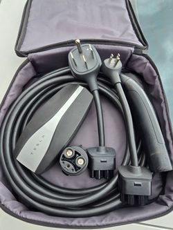 Tesla Mobile Charger