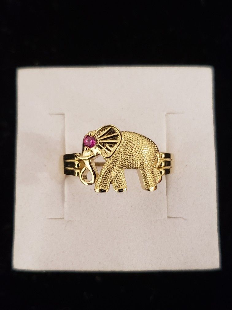 10kt Gold Elephant Ring