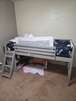 Kids bedroom set