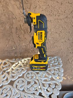 Multi-tool / flexVolt 6AH battery