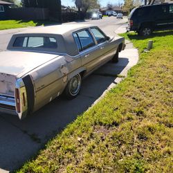 85 Cadillac Fleetwood 