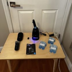 New , no box , Braun 3090cc Electric Rechargeable Shaver whit Clean Station