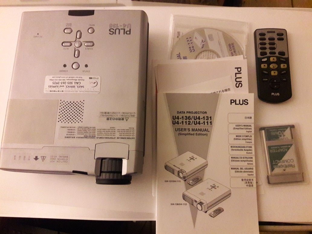 PLUS U4-136 DLP Projector