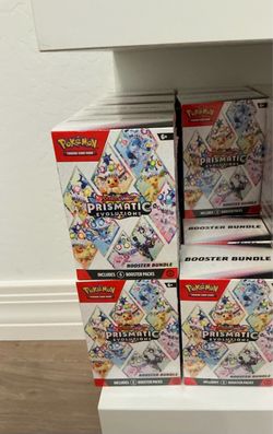 Pokémon Scarlet & Violet Prismatic Evolutions Booster Bundle