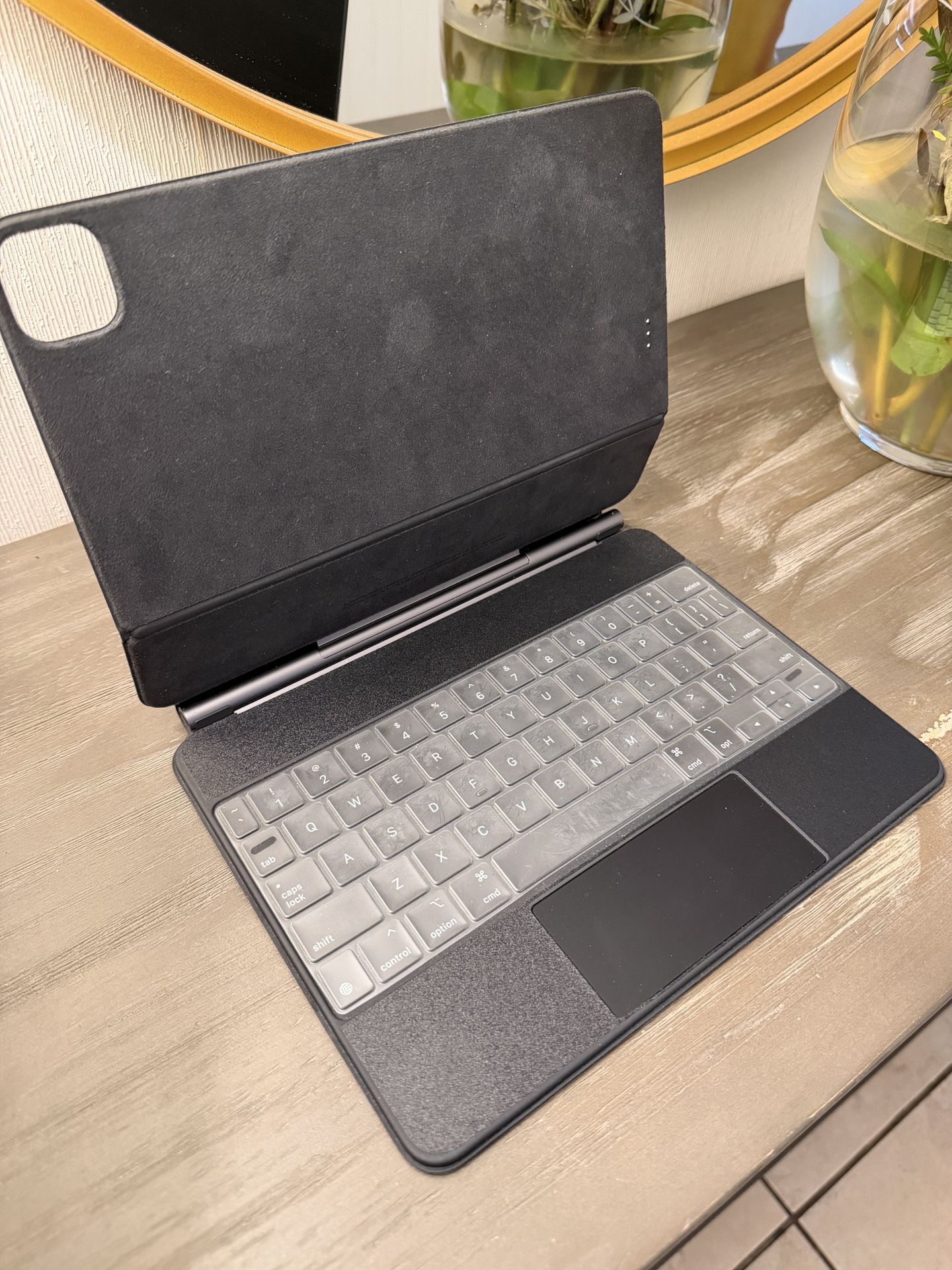 Magic Keyboard for iPad Pro 11-inch