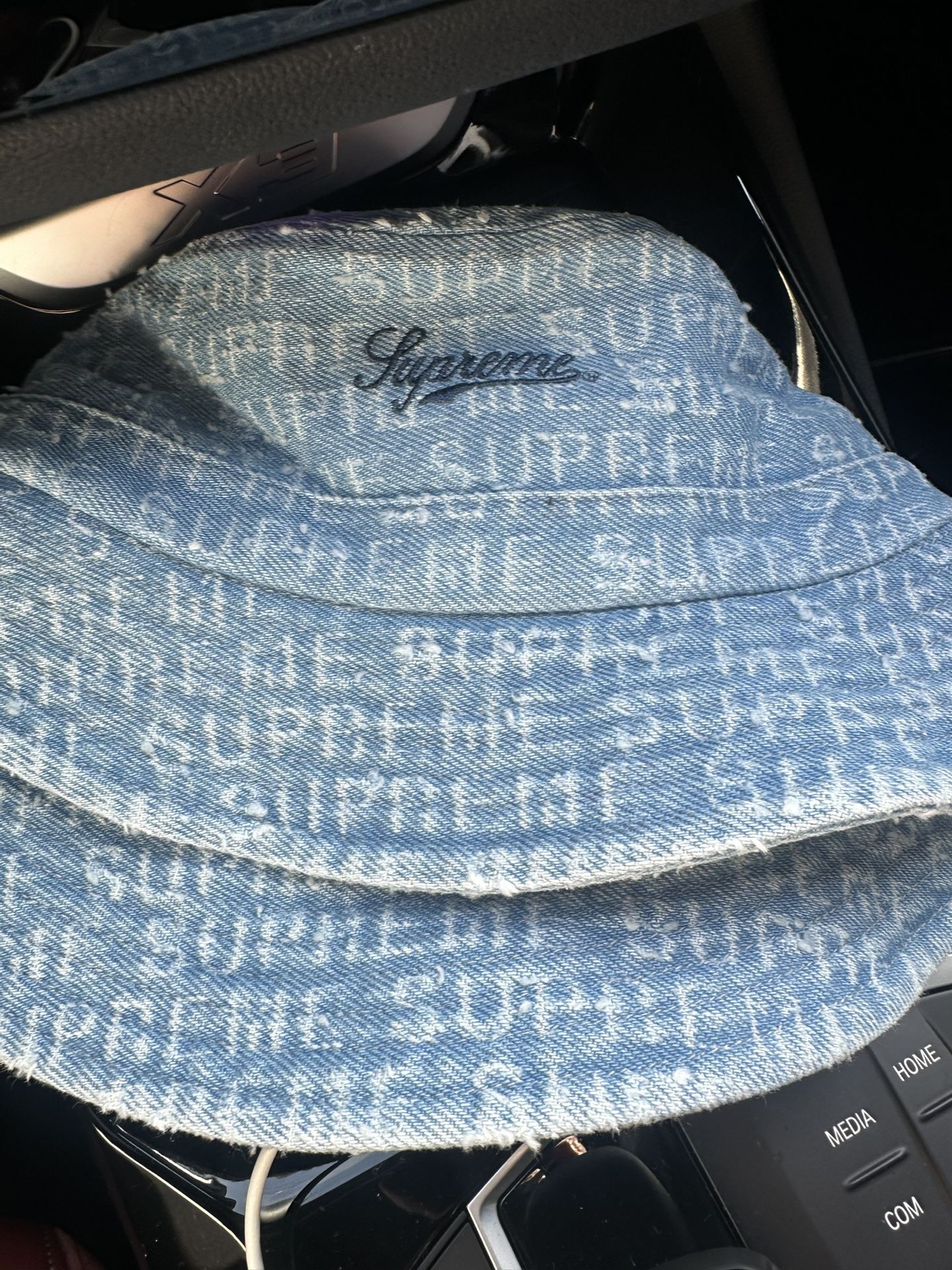 SUPREME DENIM BUCKET HAT • NEW SIZE SMALL/MED