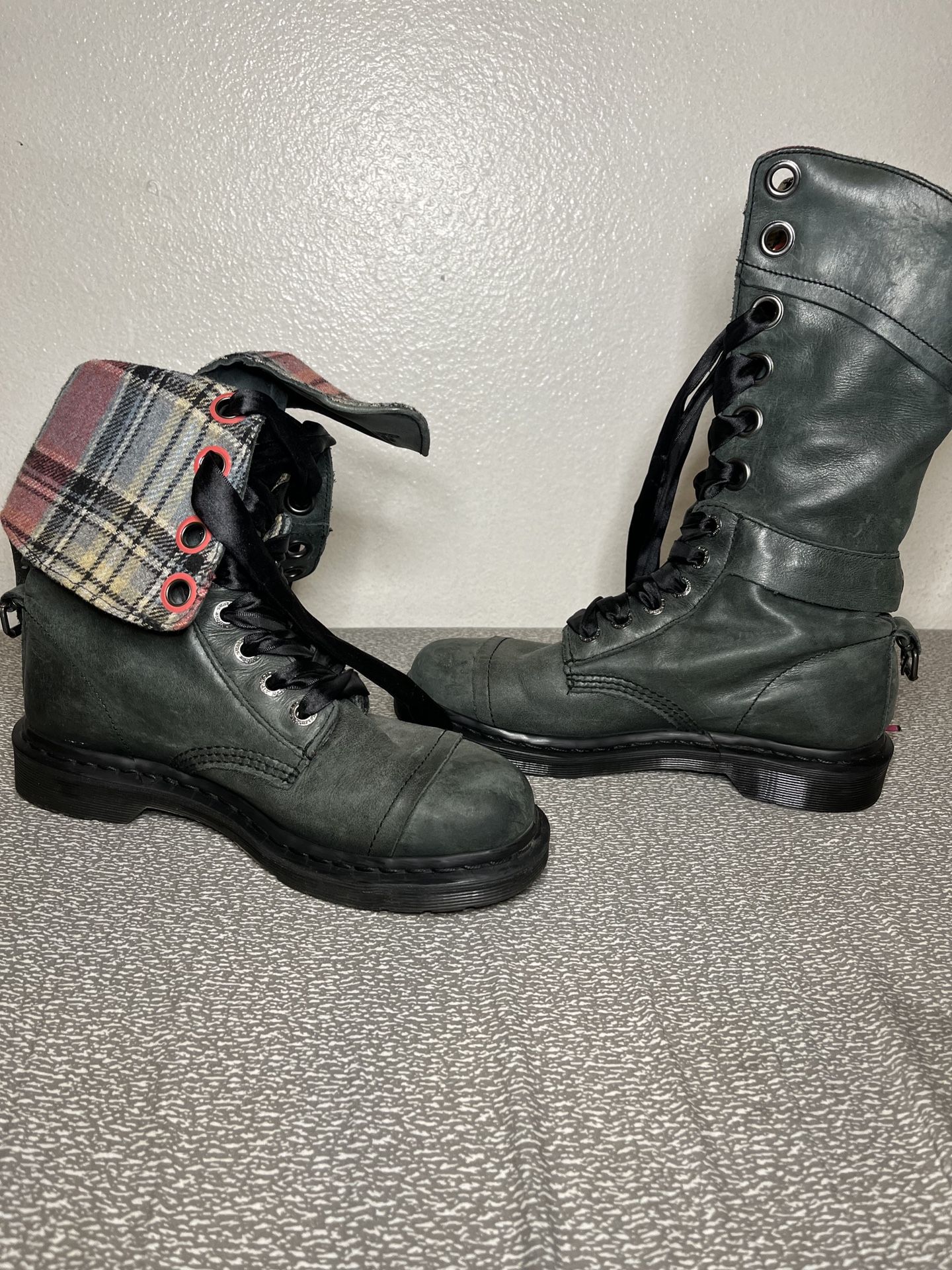 DR DOC MARTENS Triumph Fold Over Boots - Main Image