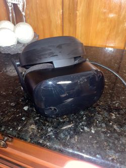 Samsung Odyssey+ VR Headset (Windows Mixed Reality)
