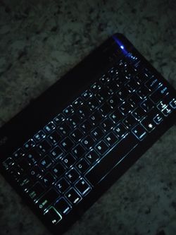 Wireless Bluetooth Mini light up keyboard