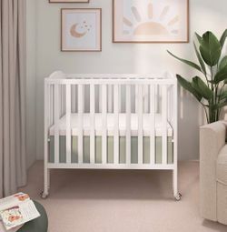 Dream On Me 3 in 1 portable folding crib