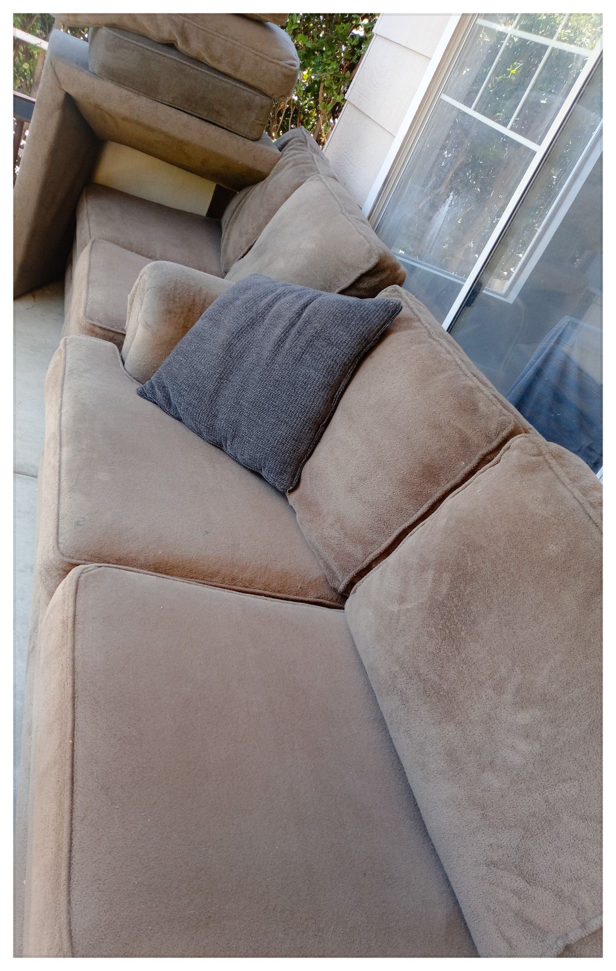 4 Piece Sectional Couch*TODAY ONLY!*
