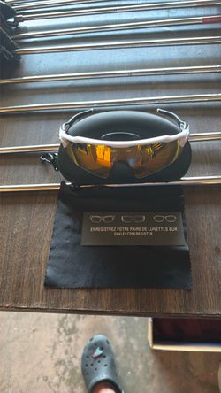 Oakley Razr sunglasses. New.