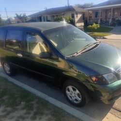 2001 Mazda MPV