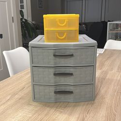 plastic box with drawers