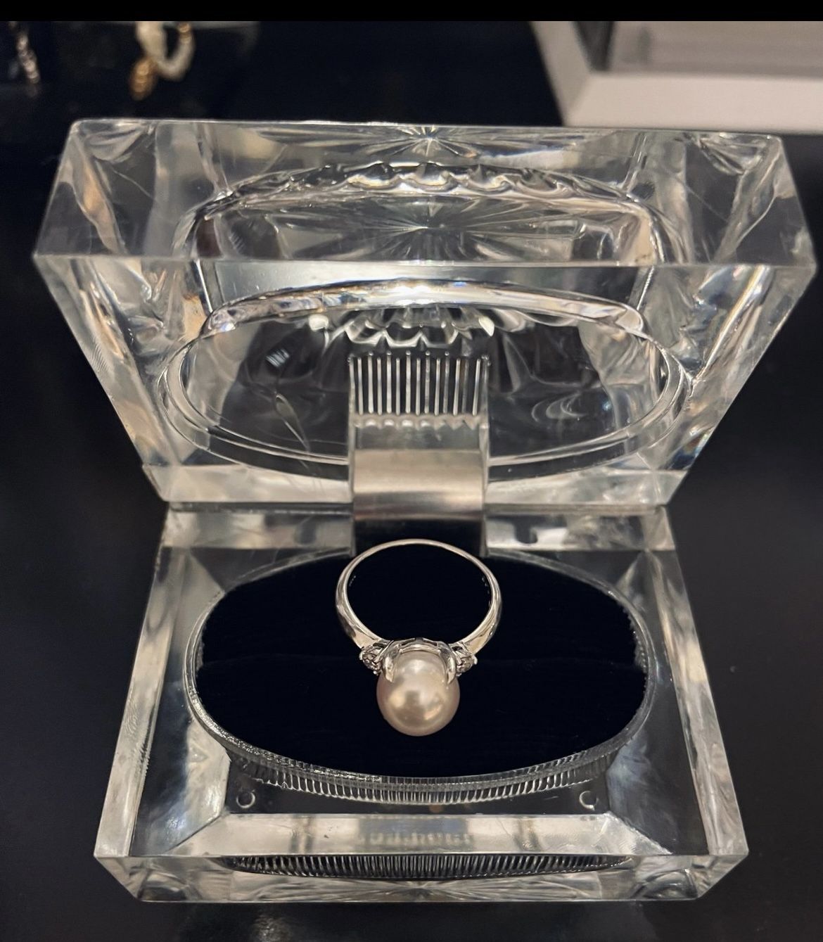 Ladies, diamond and platinum pearl ring