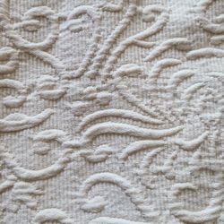 Beautiful  Vintage  Twin  Spread And Dust Ruffle  