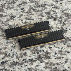 CORSAIR VENGEANCE LPX DDR4 RAM 32GB (2x16GB) 3200MHz