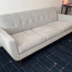 Sleek Design Sofa! Same Day Delivery 🚚 