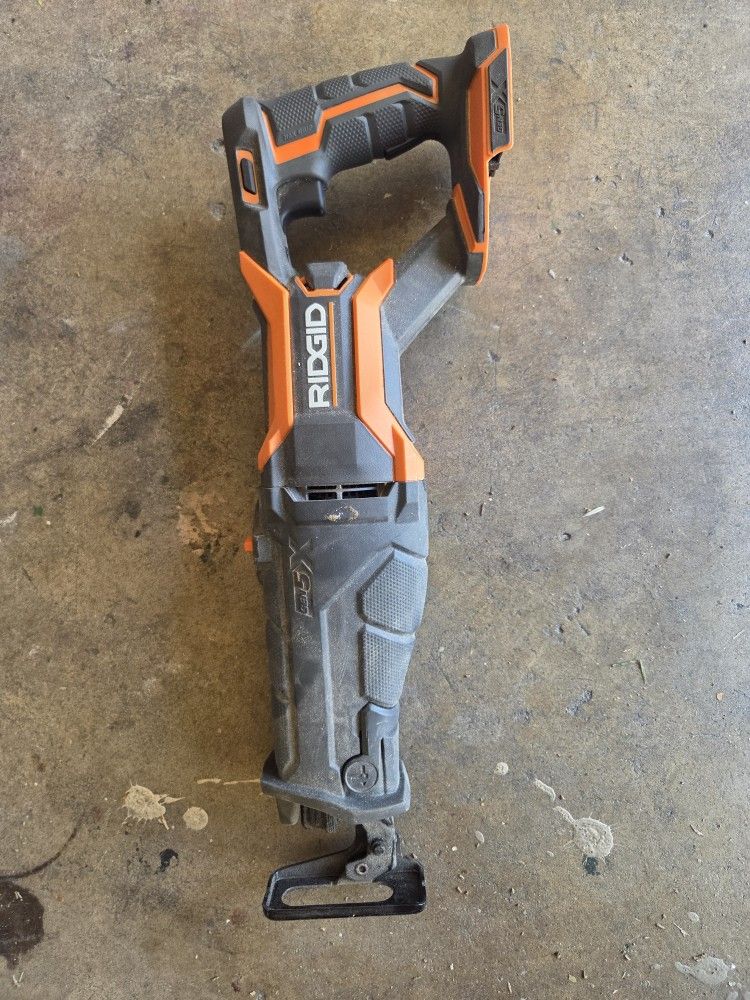 Ridgid Cordless Saw