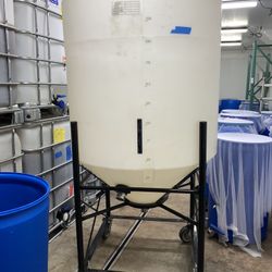 285 Gallon Plastic Conical Tank Fermenter Storage Tank On Stand