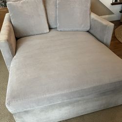 Crate & Barrel 2 Person Chaise 