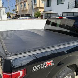 Gator SFX Soft Folding Tonneau Bed Cover 