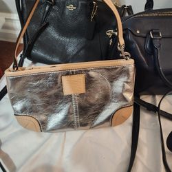 Coach Crossbody Bags And Wristlet (77082)